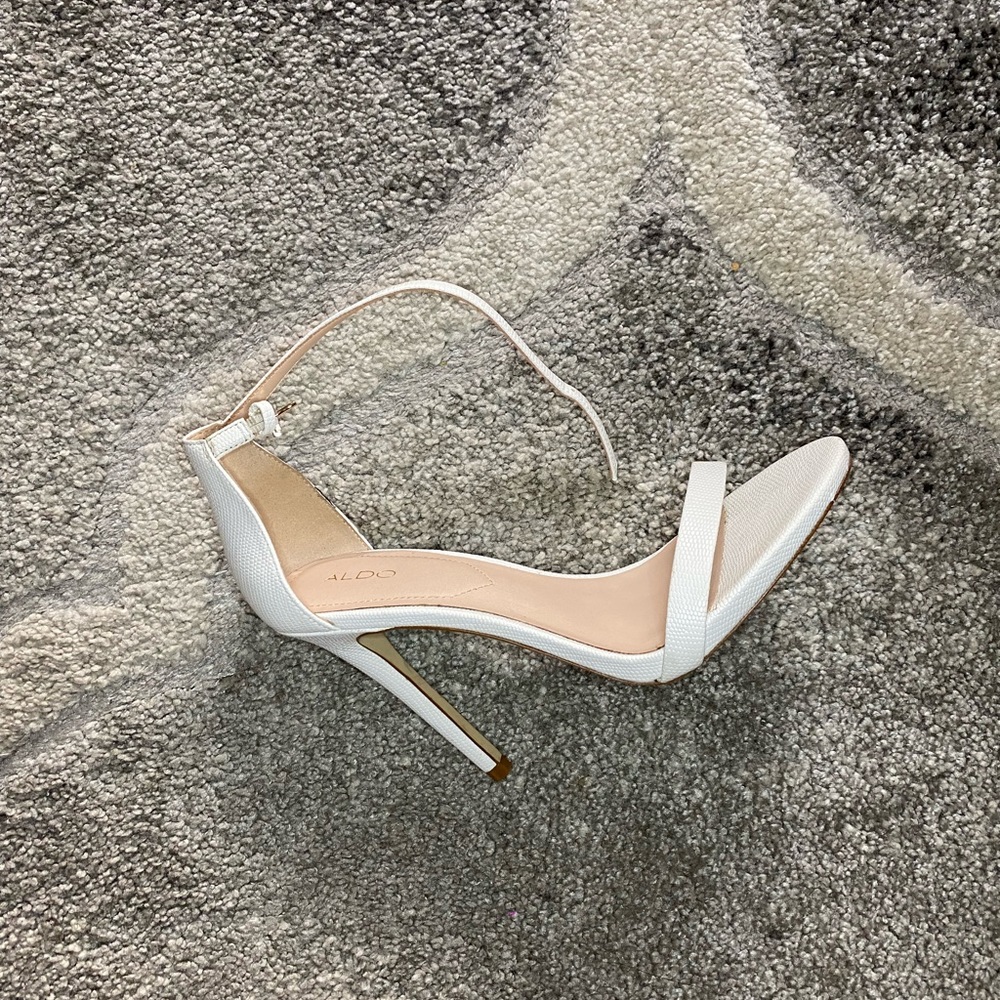ALDO White Ankle Strap Stiletto Heels Size 9
